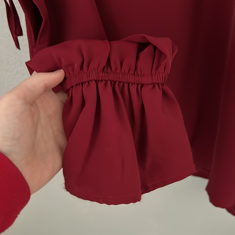 Red top - Picture 5 of 6